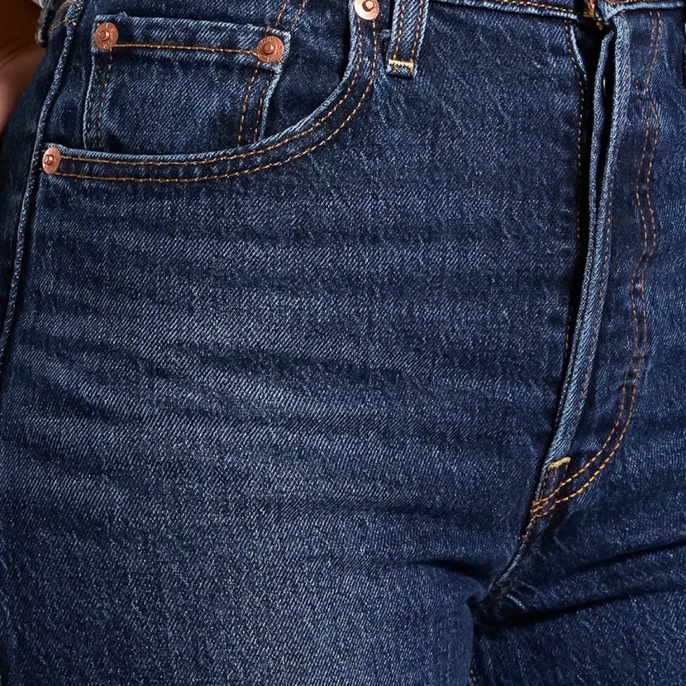 Levi’s Premium Ribcage Stretch - Picture 8 of 9